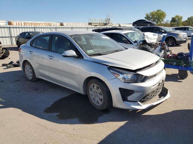 3KPA24AD6NE431285 - 2022 KIA RIO LX SILVER photo 4