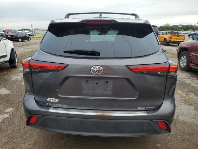 5TDGZRBH2NS200555 - 2022 TOYOTA HIGHLANDER XLE GRAY photo 6
