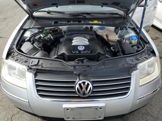 WVWWH63B32E407335 - 2002 VOLKSWAGEN PASSAT GLX Gümüş foto 11