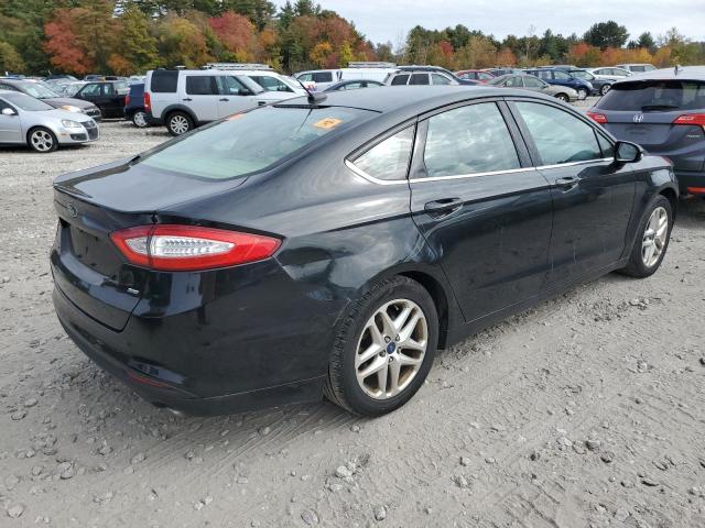 3FA6P0H70FR153483 - 2015 FORD FUSION SE BLACK photo 3