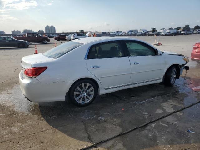 4T1BK3DBXCU470626 - 2012 TOYOTA AVALON BASE WHITE photo 3