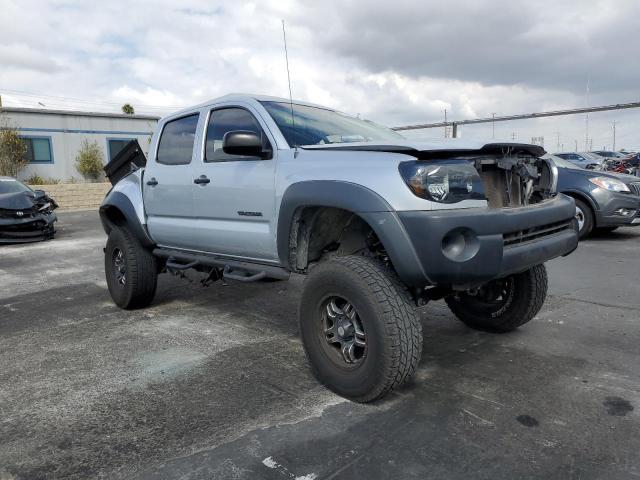 3TMJU62N39M075046 - 2009 TOYOTA TACOMA DOUBLE CAB PRERUNNER SILVER photo 4