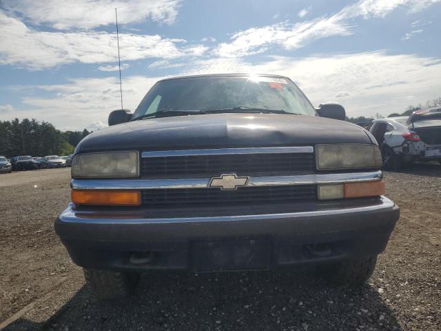 1GNDT13W5X2124060 - 1999 CHEVROLET BLAZER BLUE photo 5