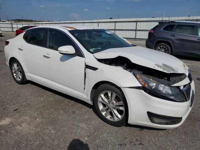 5XXGM4A7XDG204573 - 2013 KIA OPTIMA LX WHITE photo 4