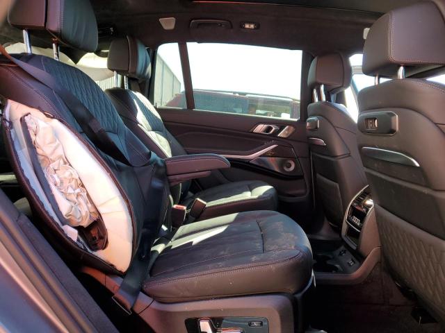 5UX33EM03P9P21123 - 2023 BMW X7 M60I GRAY photo 11