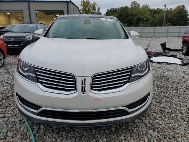 2LMTJ8LR5GBL88161 - 2016 LINCOLN MKX RESERVE WHITE photo 5