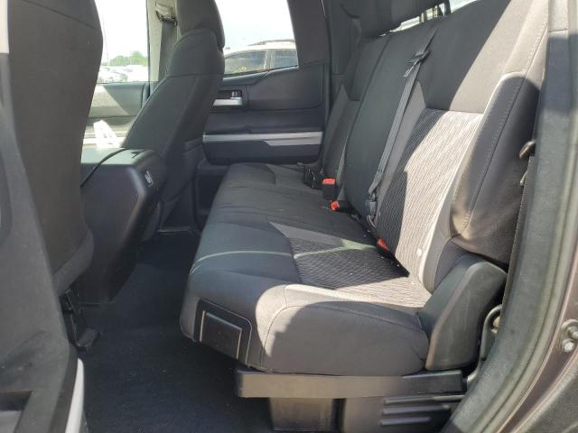 5TFRM5F15FX089671 - 2015 TOYOTA TUNDRA DOUBLE CAB SR GRAY photo 10