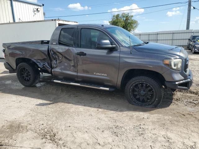 5TFRM5F15FX089671 - 2015 TOYOTA TUNDRA DOUBLE CAB SR GRAY photo 4