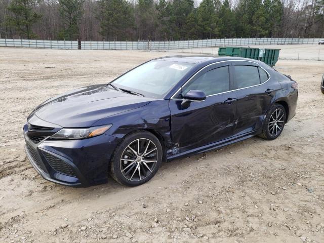 4T1S11AK8NU668510 - 2022 TOYOTA CAMRY SE NIGHT SHADE BLUE photo 1