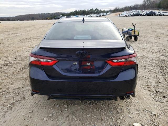 4T1S11AK8NU668510 - 2022 TOYOTA CAMRY SE NIGHT SHADE BLUE photo 6