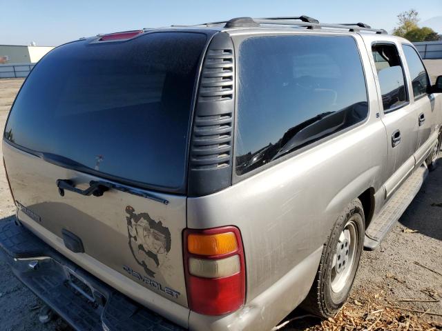 3GNEC16T4YG227727 - 2000 CHEVROLET SUBURBAN C1500 SILVER photo 4