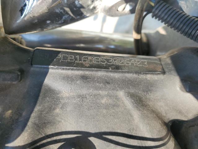 5VPCB16D853006403 - 2005 VICTORY MOTORCYCLES KINGPIN შავი ფოტო 9