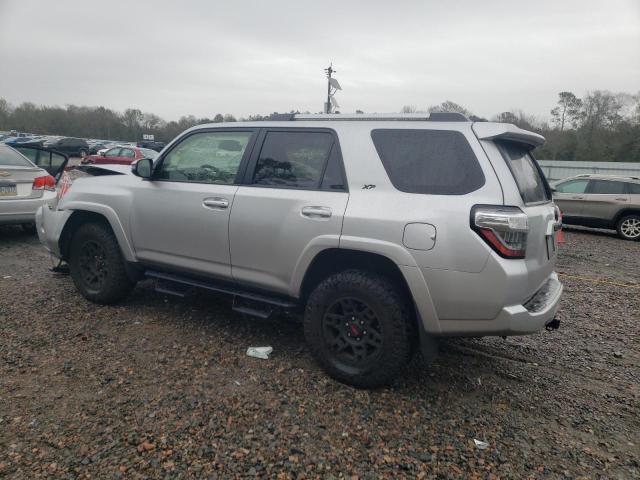 JTENU5JR3N6068183 - 2022 TOYOTA 4RUNNER SR5/SR5 PREMIUM 银色 照片 2