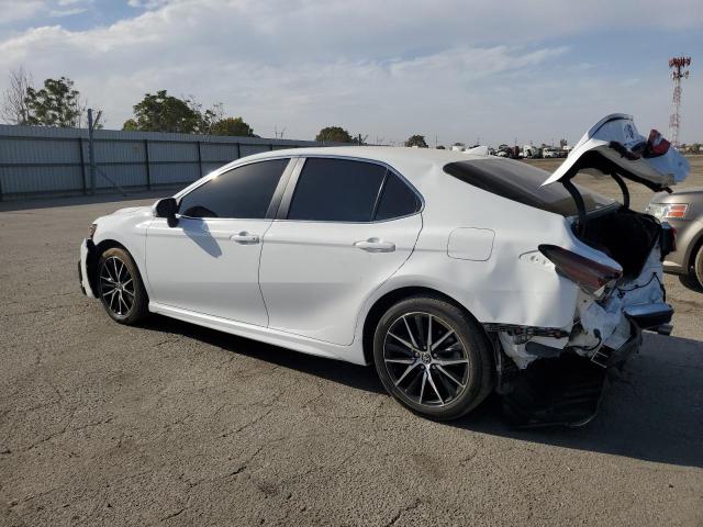 4T1T11AK8PU831440 - 2023 TOYOTA CAMRY SE NIGHT SHADE WHITE photo 2