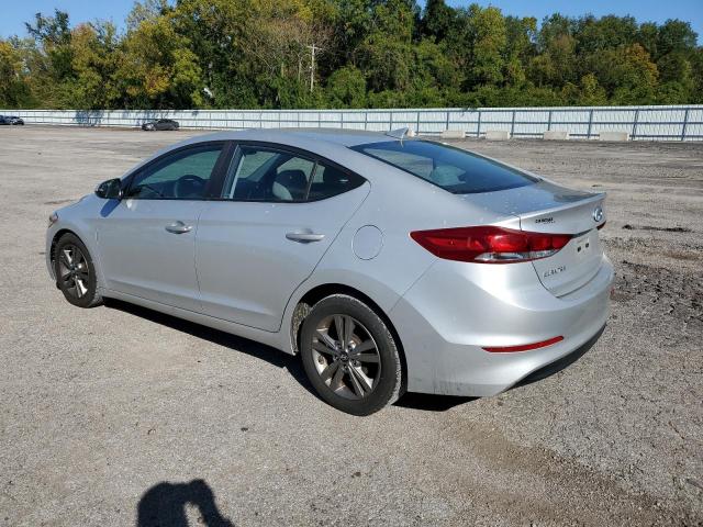 5NPD84LF7HH159078 - 2017 HYUNDAI ELANTRA SE SILVER photo 2