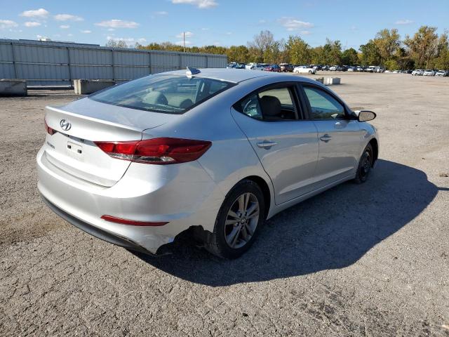 5NPD84LF7HH159078 - 2017 HYUNDAI ELANTRA SE SILVER photo 3