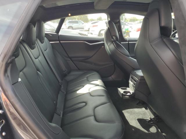 5YJSA1E1XHF191713 - 2017 TESLA MODEL S Մոխրագույն լուսանկար 10
