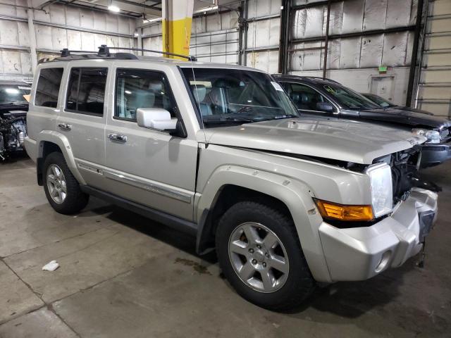 1J8HG68278C152951 - 2008 JEEP COMMANDER OVERLAND SILVER photo 4