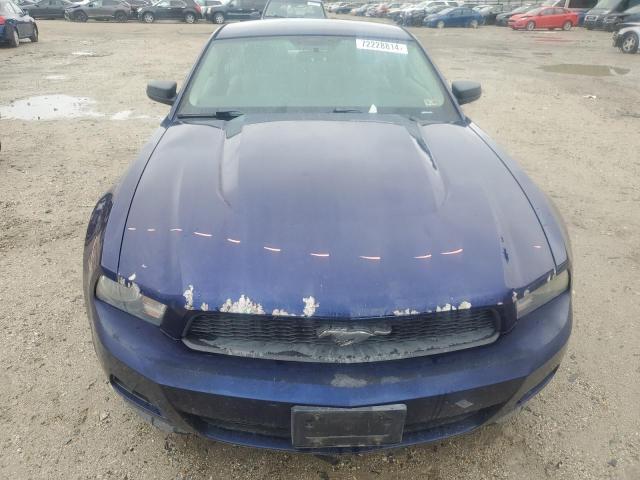 1ZVBP8AM8B5135816 - 2011 FORD MUSTANG BLUE photo 5