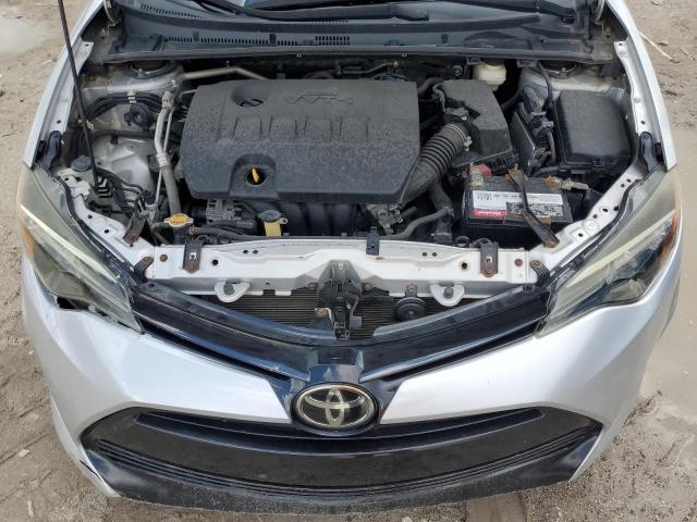 5YFBURHE1HP605969 - 2017 TOYOTA COROLLA L SILVER photo 11