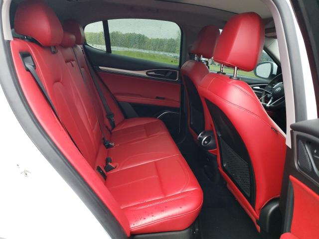 ZASFAKPN1J7B91996 - 2018 ALFA ROMEO STELVIO SPORT Weiß Foto 11