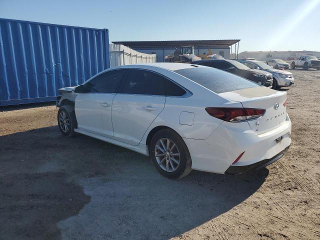 5NPE24AF5JH621457 - 2018 HYUNDAI SONATA SE WHITE photo 2