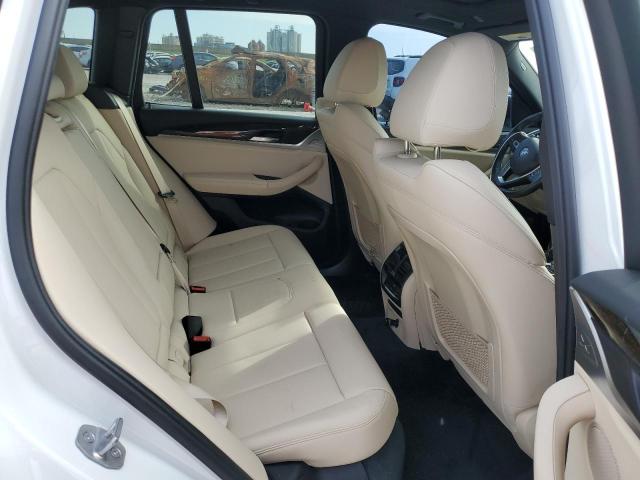 5UXTR7C52KLE93881 - 2019 BMW X3 SDRIVE30I WHITE photo 11