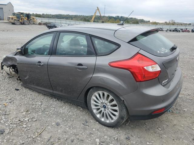 1FAHP3K27CL206231 - 2012 FORD FOCUS SE CHARCOAL photo 2