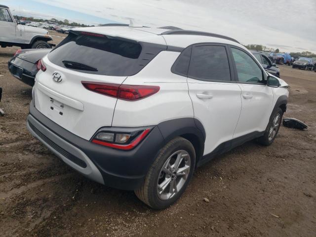 KM8K32AB5PU001798 - 2023 HYUNDAI KONA SEL WHITE photo 3