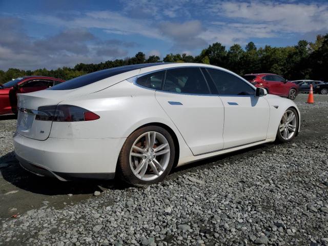 5YJSA1CN3DFP26252 - 2013 TESLA MODEL S WHITE photo 3
