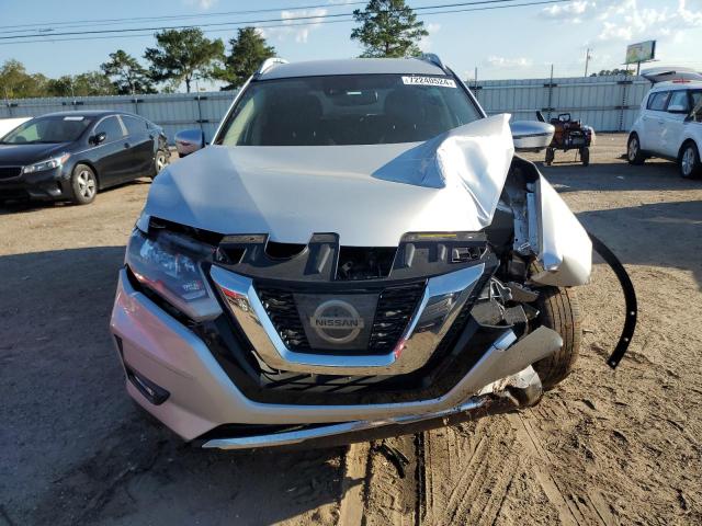 JN8AT2MT3HW400532 - 2017 NISSAN ROGUE S SILVER photo 5