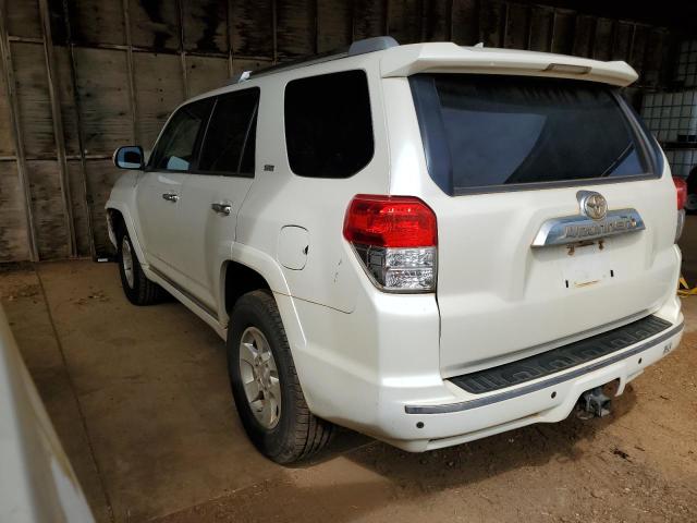 JTEZU5JR3A5004808 - 2010 TOYOTA 4RUNNER SR5 WHITE photo 2
