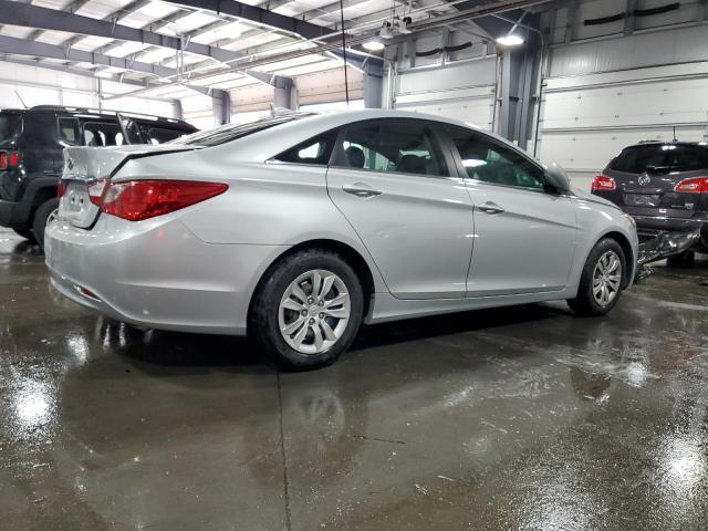 5NPEB4AC3DH533856 - 2013 HYUNDAI SONATA GLS SILVER photo 3