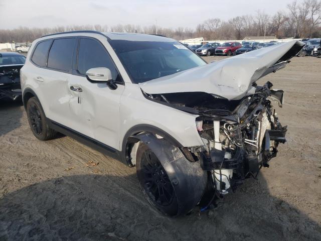 5XYP5DHC2MG151136 - 2021 KIA TELLURIDE SX SILVER photo 4