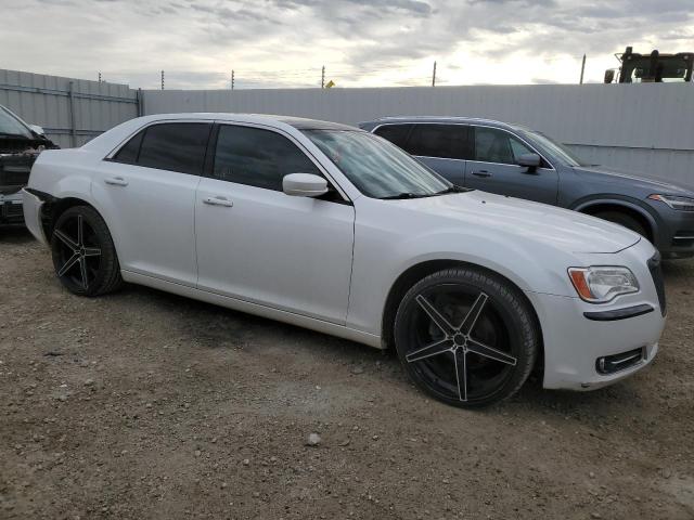 2C3CCAAG9DH702300 - 2013 CHRYSLER 300 WHITE photo 4