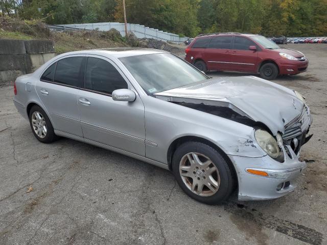 WDBUF82J25X175674 - 2005 MERCEDES-BENZ E 320 4MATIC SILVER photo 4