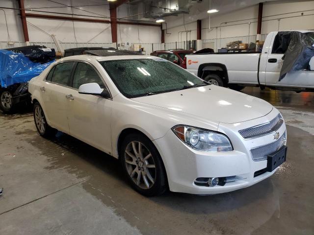 1G1ZE5E75A4122450 - 2010 CHEVROLET MALIBU LTZ أبيض صورة 4