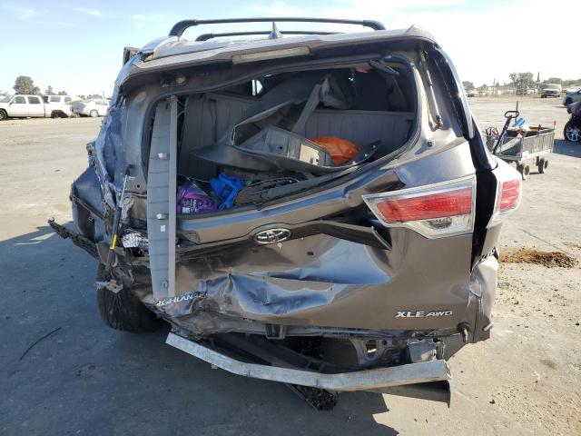 5TDJKRFH5GS500744 - 2016 TOYOTA HIGHLANDER XLE GRAY photo 6
