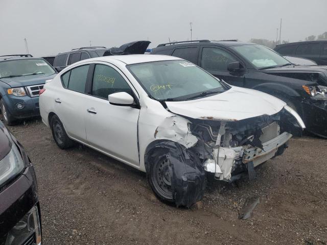 3N1CN7AP2KL851373 - 2019 NISSAN VERSA S WHITE photo 4