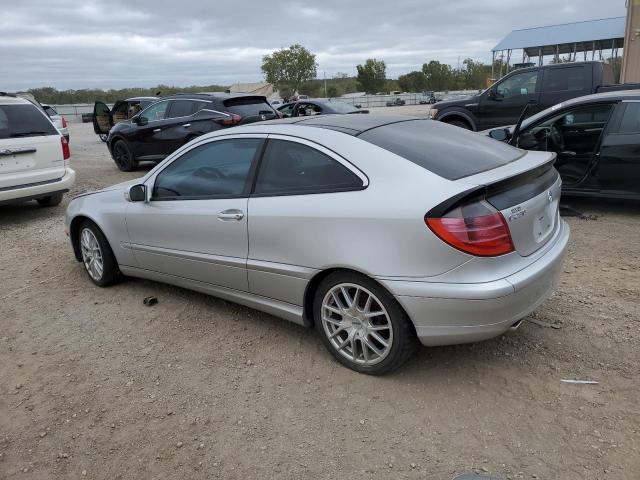 WDBRN40J44A600415 - 2004 MERCEDES-BENZ C 230K SPORT COUPE SILVER photo 2