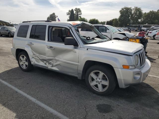 1J4NT1GB3AD625488 - 2010 JEEP PATRIOT SPORT SILVER photo 4