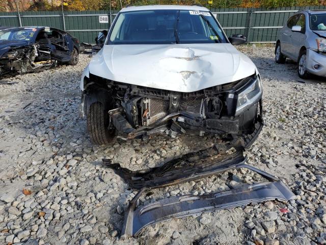 3VV2B7AX9JM019945 - 2018 VOLKSWAGEN TIGUAN SE WHITE photo 5