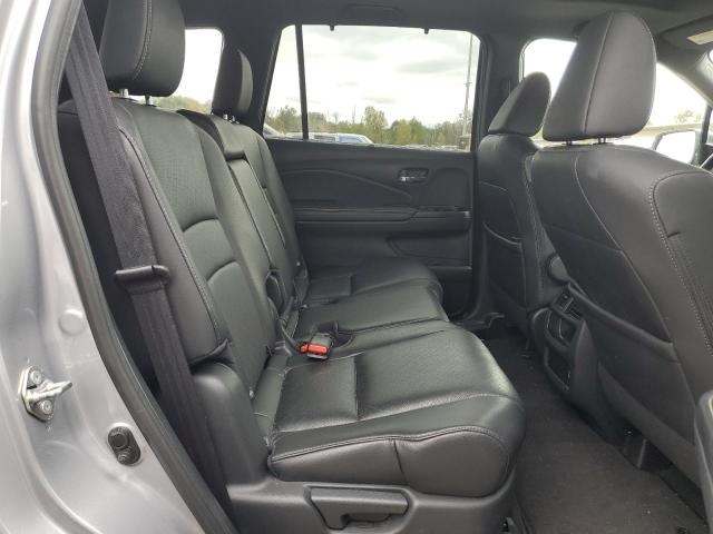 5FNYF8H57LB010143 - 2020 HONDA PASSPORT EXL SILVER photo 11