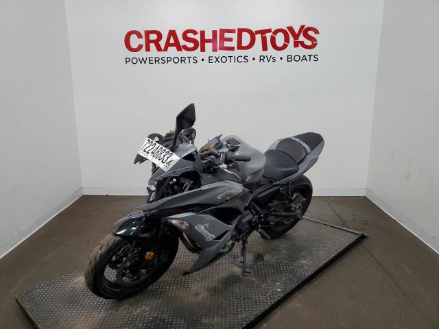 JKAEXEJ13HDA01909 - 2017 KAWASAKI EX650 J ნაცრისფერი ფოტო 2