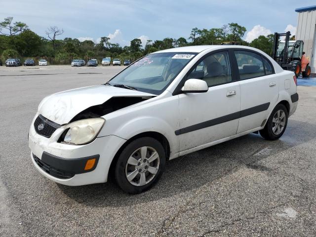 KNADE123066167347 - 2006 KIA RIO WHITE photo 1