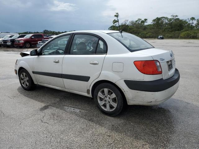 KNADE123066167347 - 2006 KIA RIO WHITE photo 2