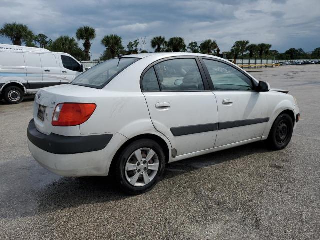 KNADE123066167347 - 2006 KIA RIO WHITE photo 3