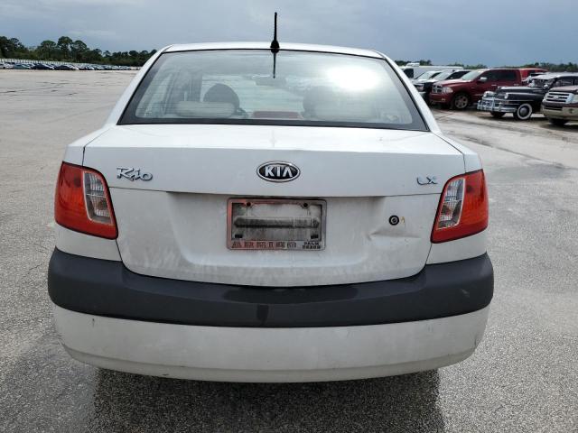 KNADE123066167347 - 2006 KIA RIO WHITE photo 6