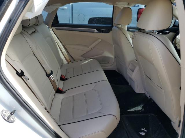 1VWDT7A35HC061149 - 2017 VOLKSWAGEN PASSAT R-LINE Ağ foto 10