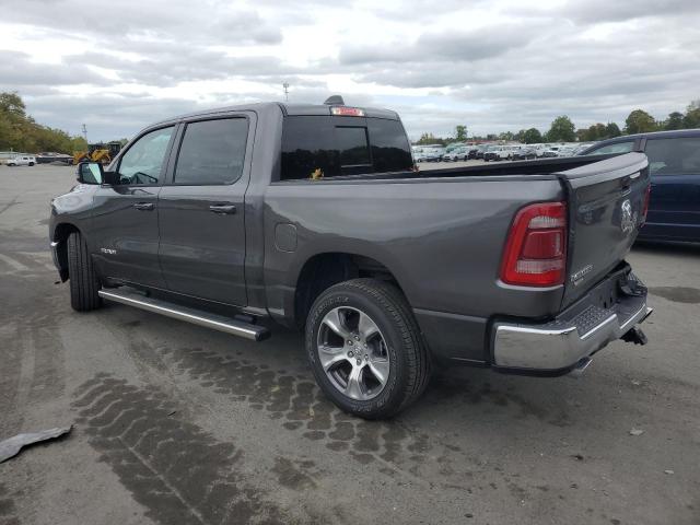 1C6RREJT0RN164326 - 2024 RAM 1500 LARAMIE BLACK photo 2